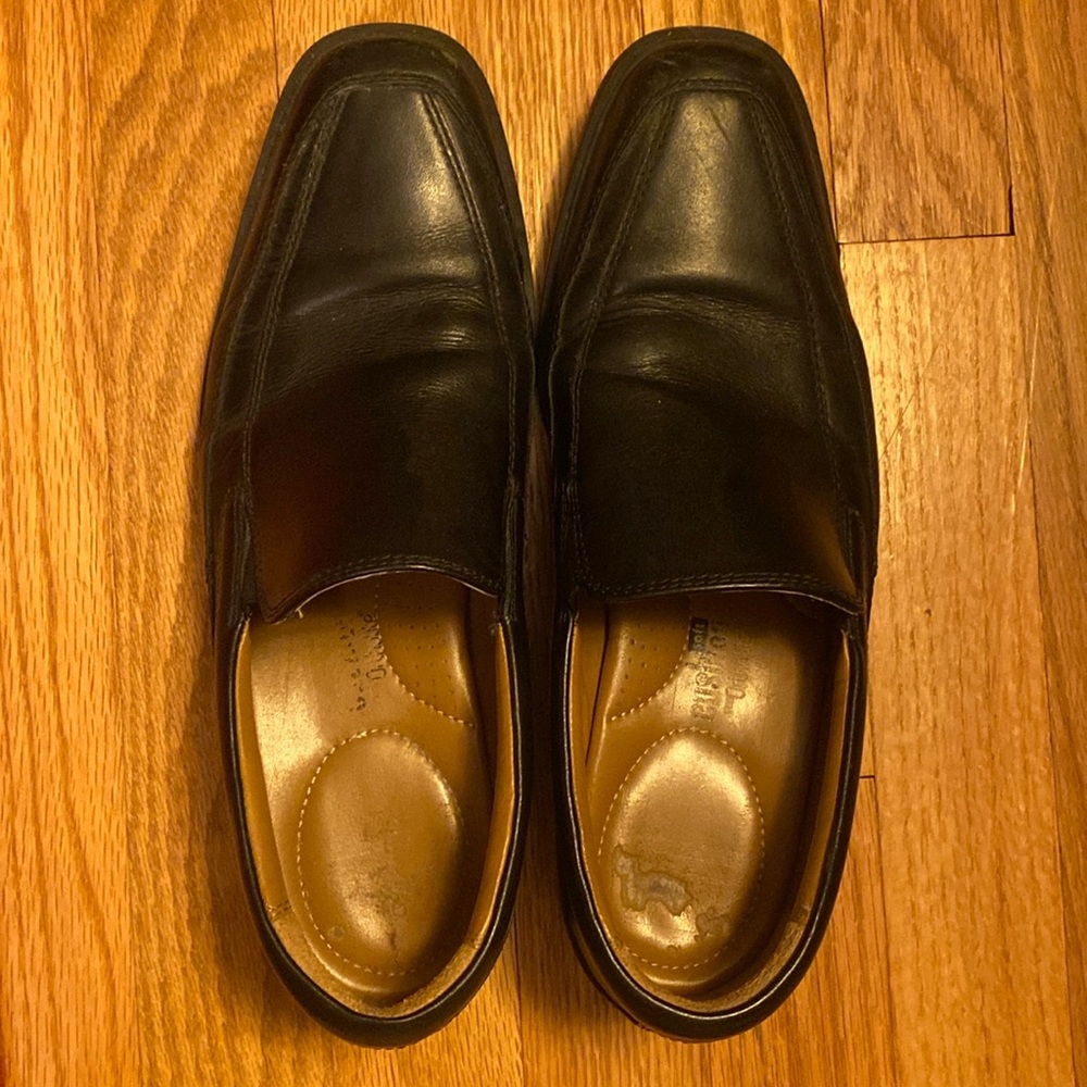 Clarks Black Slip on Loafers - Size 7
